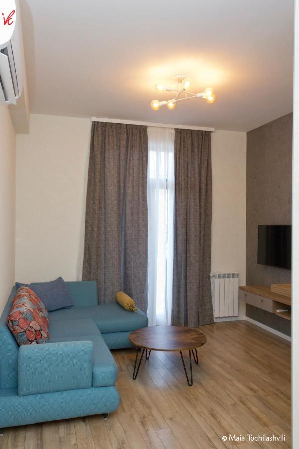 Aura Sameba, Luxury Apartment Tbilisi ภายนอก รูปภาพ